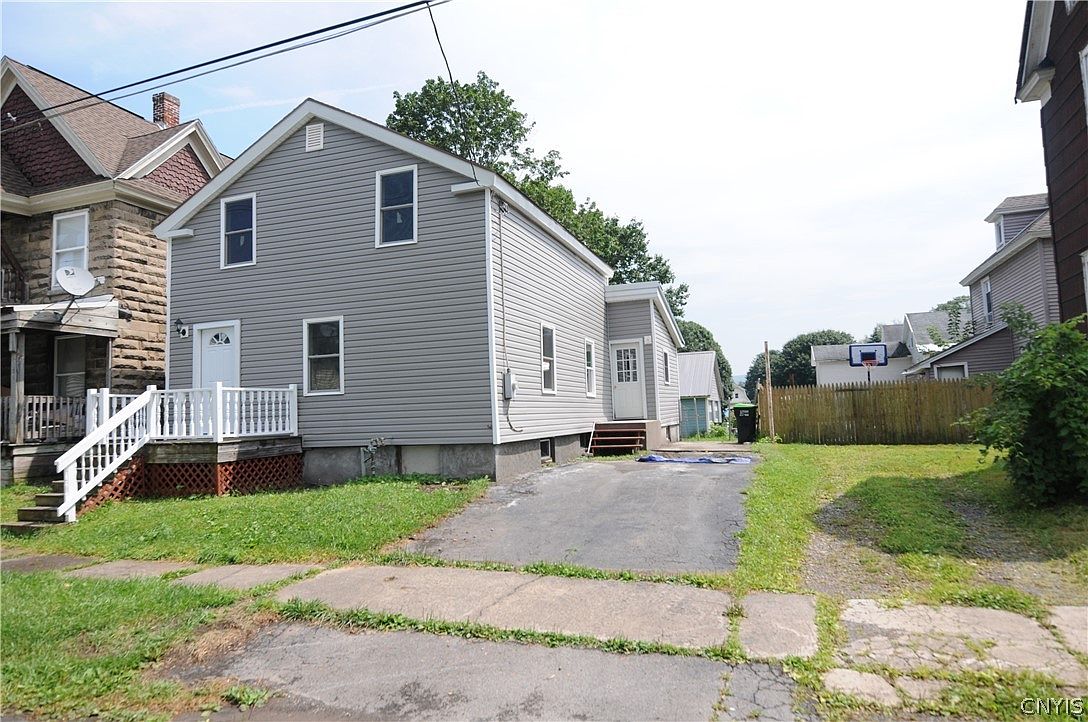 8 Cottage St, Ilion, NY 13357 Zillow
