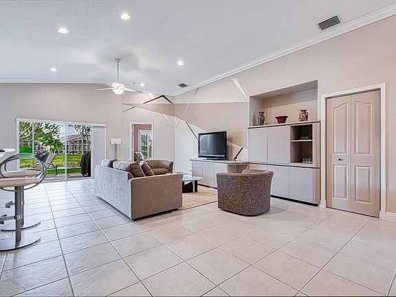 5th image of 8247 Duomo Cir