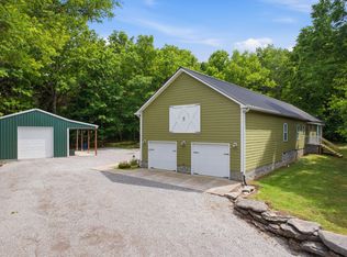 9588 Vaught Rd, Readyville, TN 37149