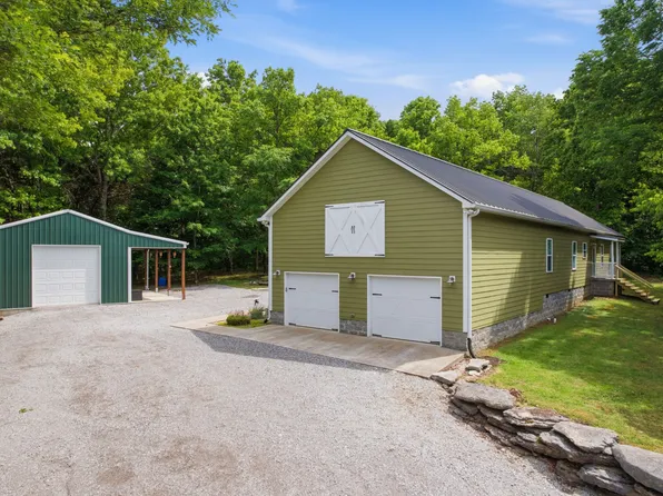 9588 Vaught Rd, Readyville, TN 37149
