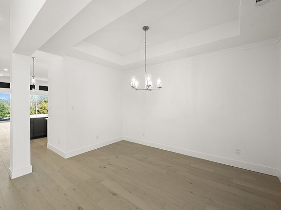 5th image of 448 Willie Way