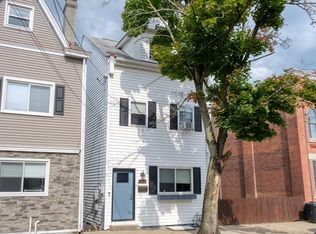 5133 Holmes St, Pittsburgh, PA 15201
