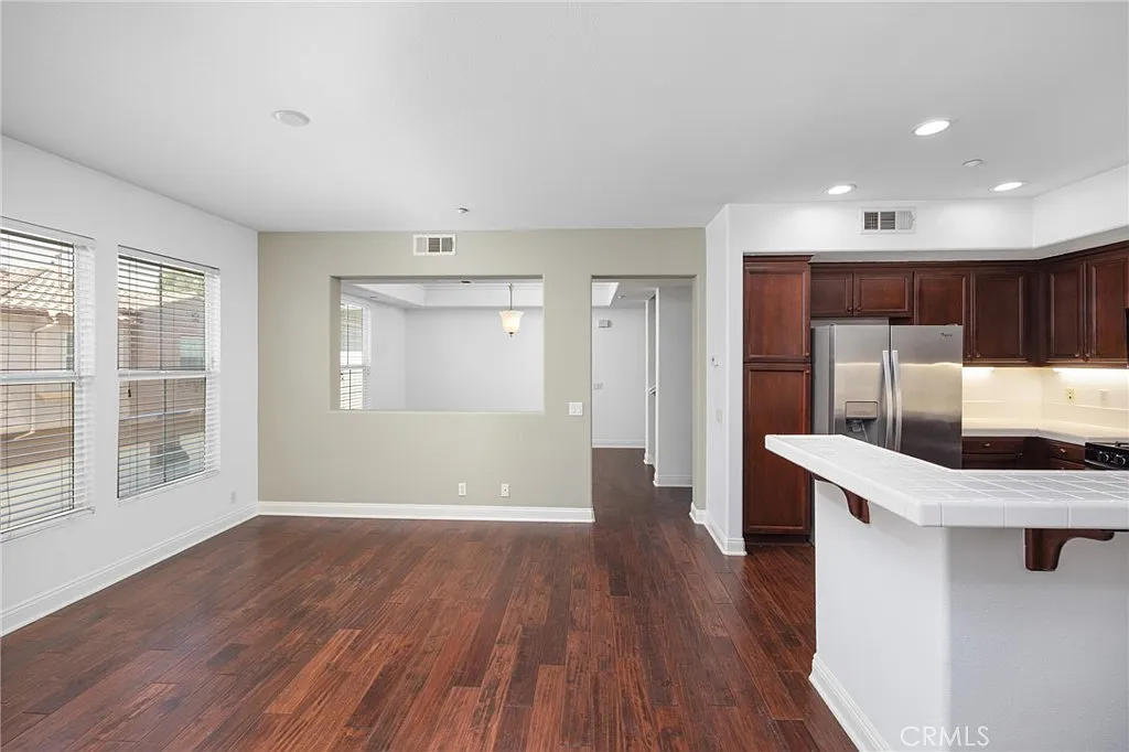 2 bed, 1539 sqft, $3,850 — Photo 3