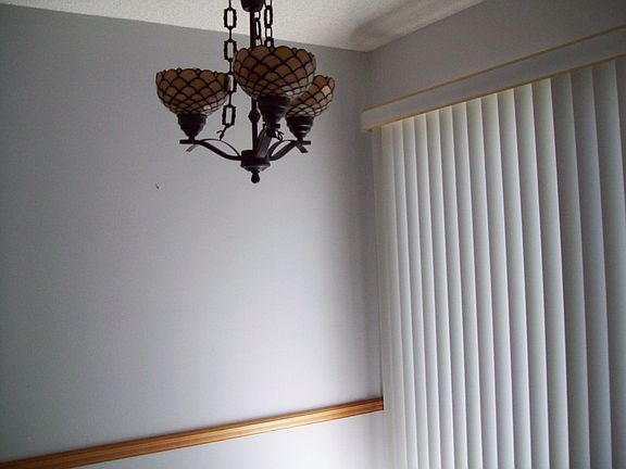 5th image of 1410 Ariel Ln
