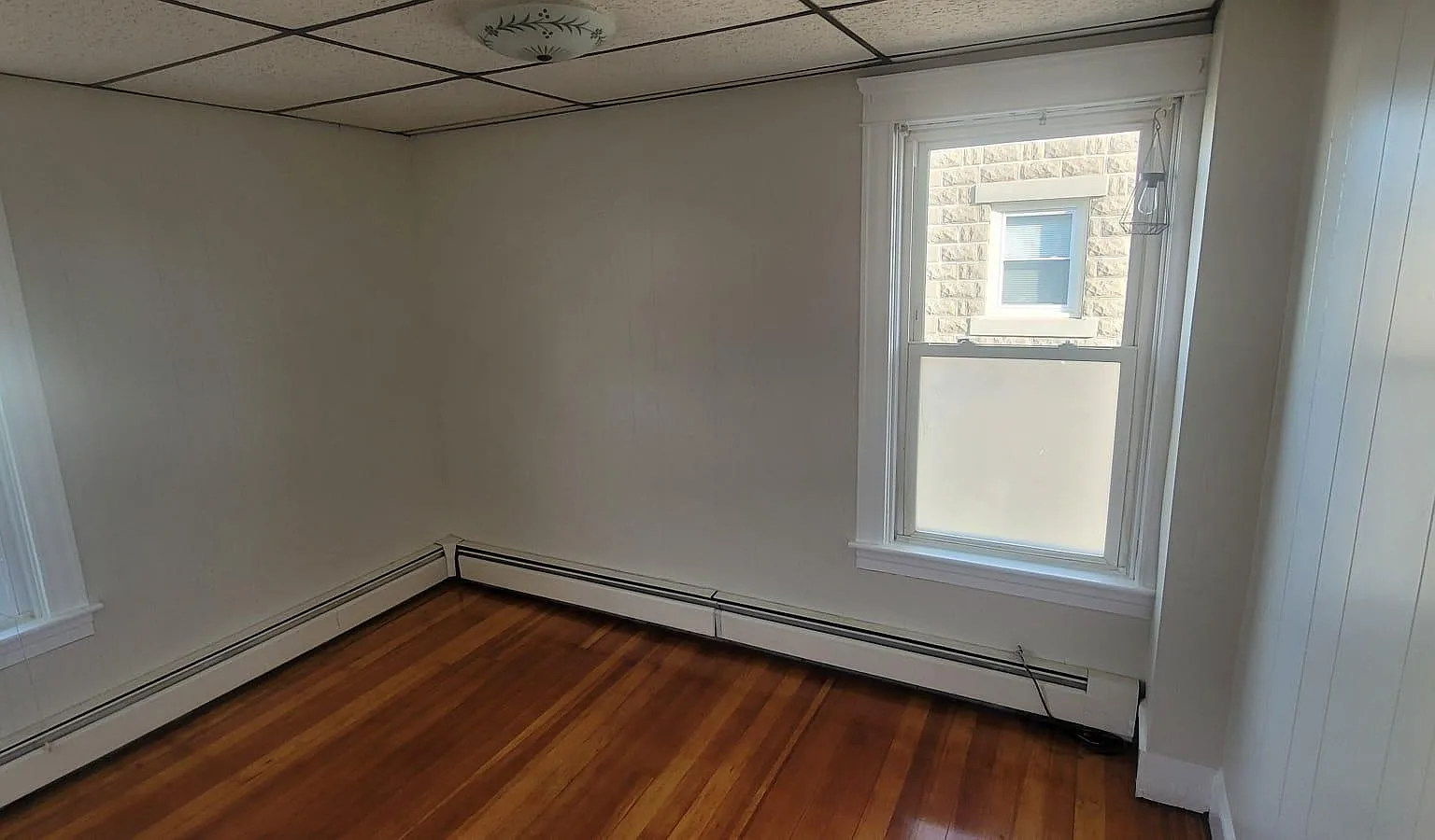 90 Lee Street — Photo 4