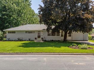 10409 York Ave S, Bloomington, MN 55431