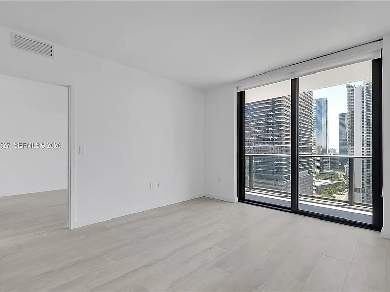 45 SW 9th St #2105 — Photo 8