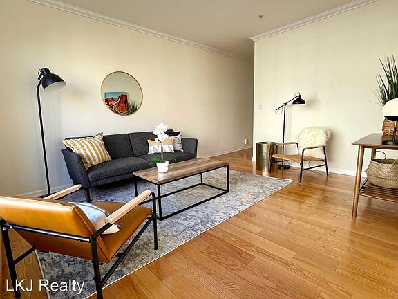 4th image of 2101 Beach St APT 105