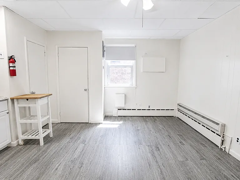 2044 Ranstead St #305 — Photo 3