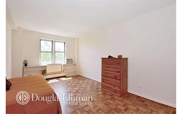 Sold by Douglas Elliman | media 10