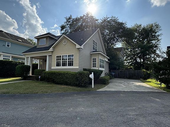 2nd image of 37 Queens Ct