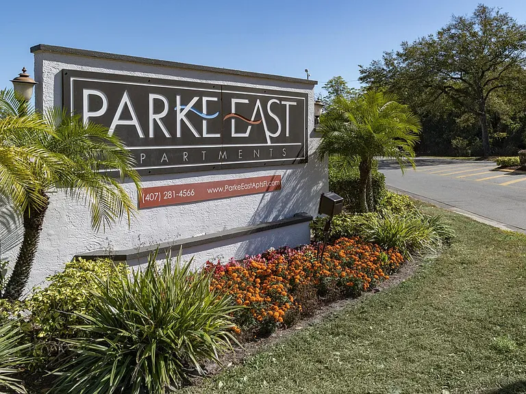 Parke East — Photo 29