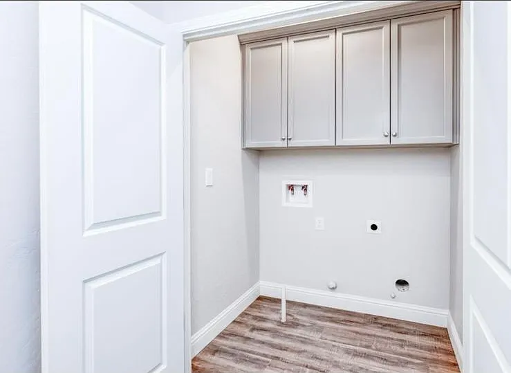 148 N Miami Ave — Photo 13