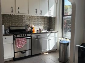 227 De Kalb Ave
