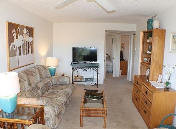 2nd image of 1250 Tennisplace Ct #E-32