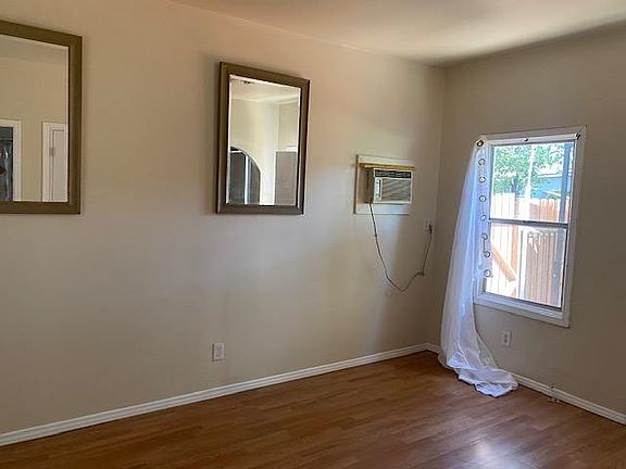 4th image of 153 1/2 S Avenue 56
