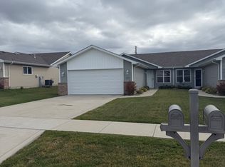 421 W 85th Dr, Merrillville, IN 46410