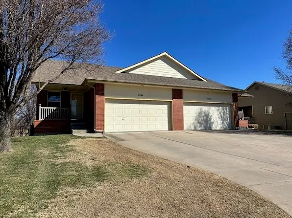 2242 N Shefford Cir, Wichita, KS 67205