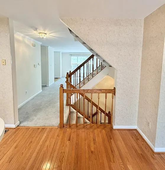 45572 Whitcomb Sq — Photo 9