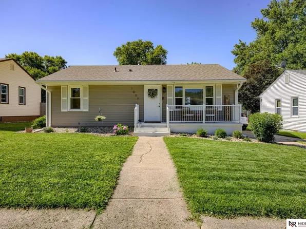 1007 W 8th St, Wahoo, NE 68066