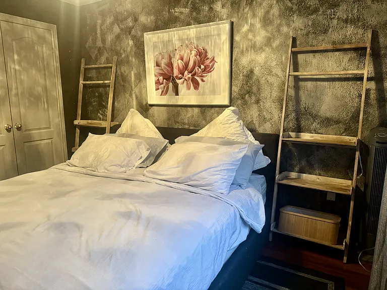 Bedroom A: $1,130 Private room with King sized bed