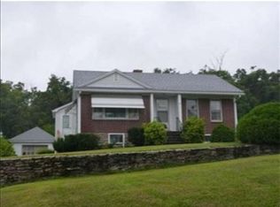 23 Sunrise Ave, Worcester, MA 01606