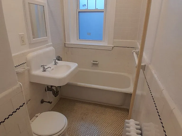 15 Colliston Rd #6 — Photo 6