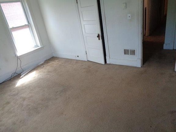 5th image of 1903 Market St APT 3