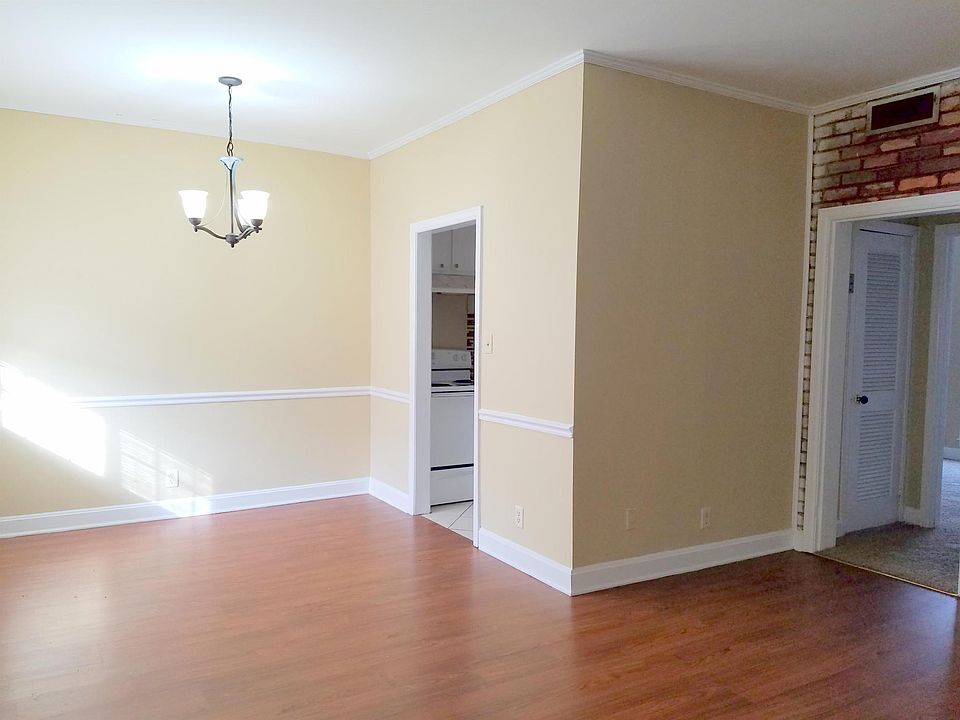 1st image of 555 S McDonough St APT 30A