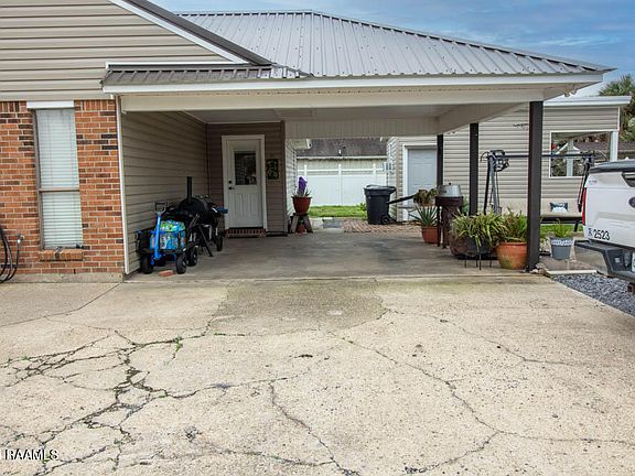 2nd image of 13717 Lynnedale Loop