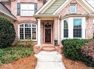 983 Lakebend Dr, Lawrenceville, GA 30045