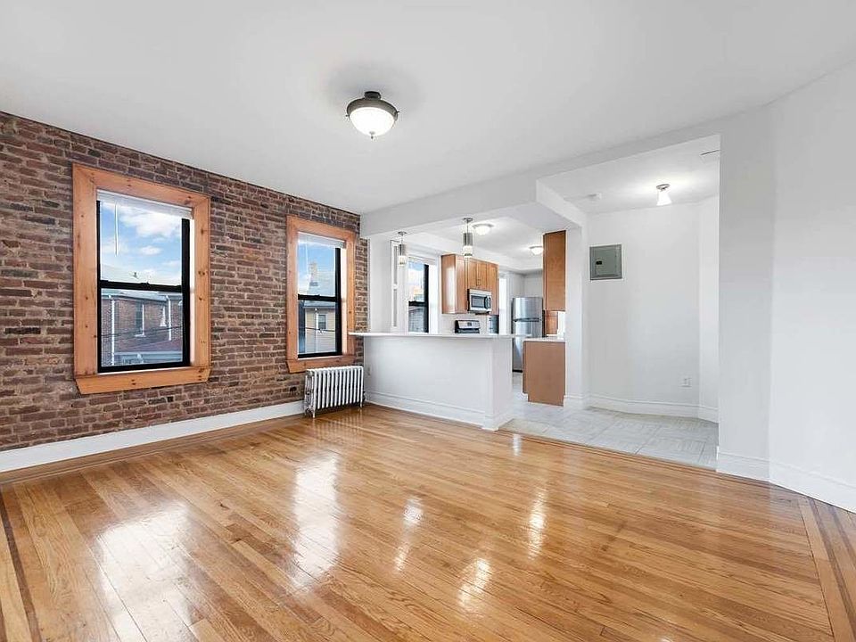 1st image of 3733 61st St APT 2G