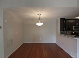 45183 Waterpointe Ter APT 101, Ashburn, VA 20147