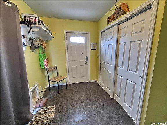 5th image of 630 Short St