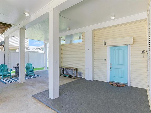 2nd image of 14467 Spyglass Cir