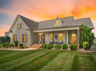 131 Windrush Ct, Stokesdale, NC 27357