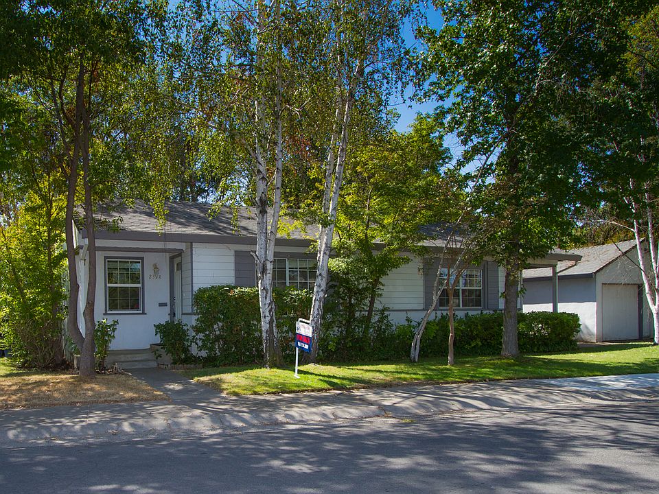 1st image of 2334-2338 22nd Ave