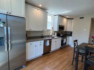 204 L St #2, Boston, MA 02127