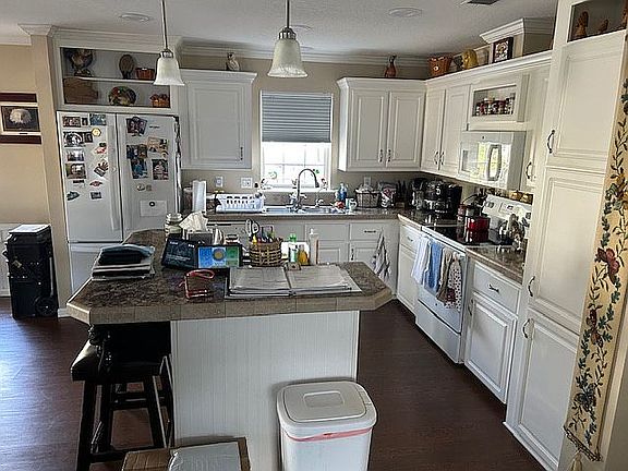 4th image of 2900 8th Ave W Unit 40