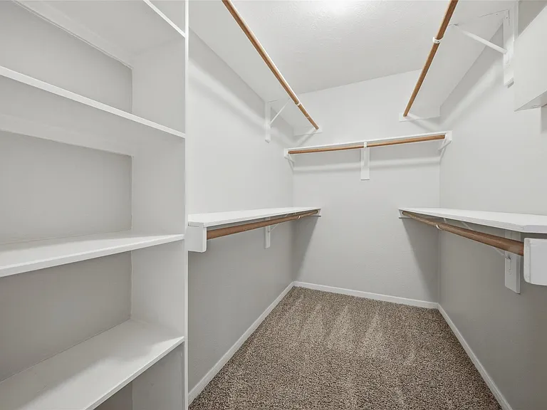 1607 Sandy Park Dr — Photo 11