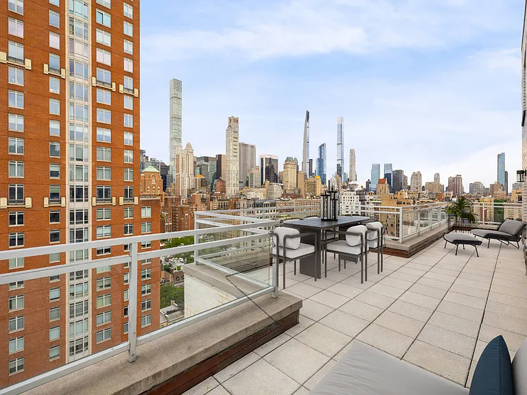 165 E 66th St #19A — Photo 4