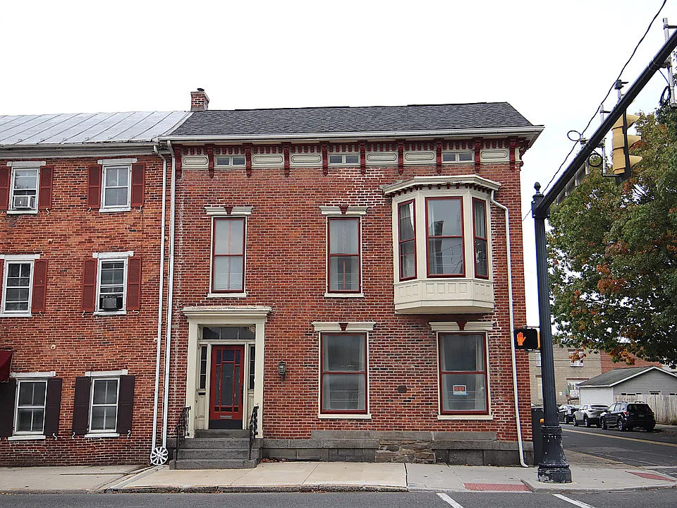 201 Chambersburg St