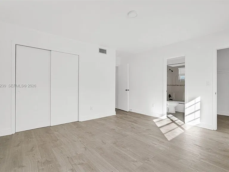 8295 NE Miami Ct #4 — Photo 17