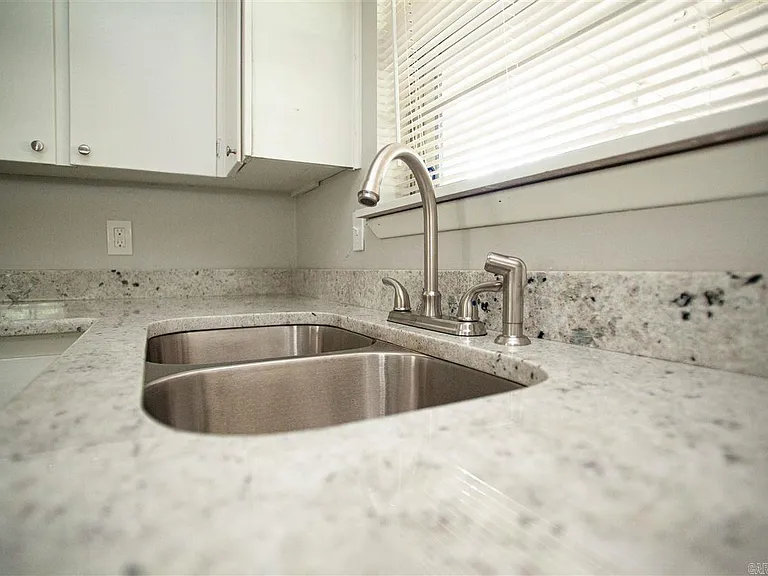 7125 Redwood Dr — Photo 4