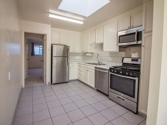 2nd image of 533 8th Ave
