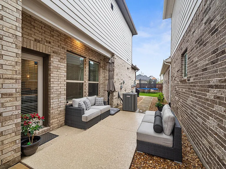 27022 Brighton Valley Way — Photo 15