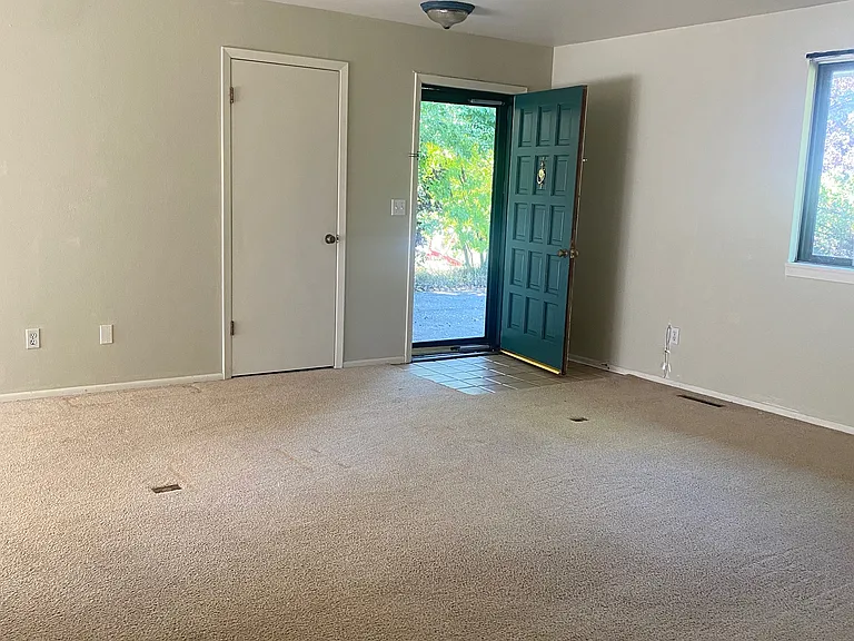 2654 Kalmia Ave — Photo 3