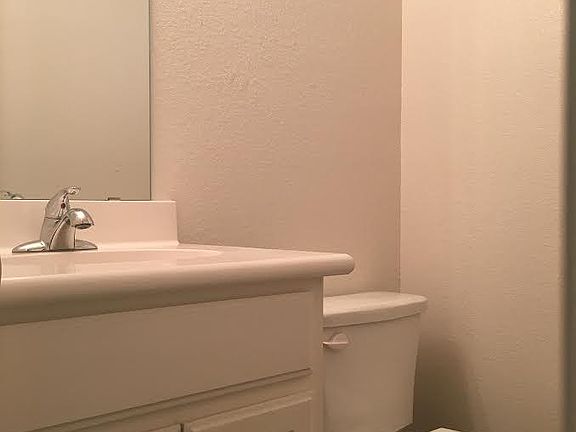 4th image of 5801 Edmond Ave
