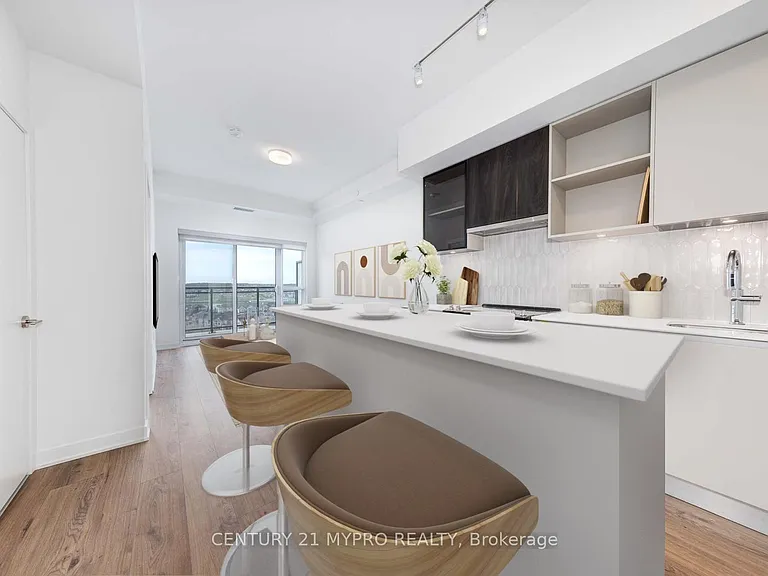 395 Dundas St W #Penthouse 02-02 — Photo 5