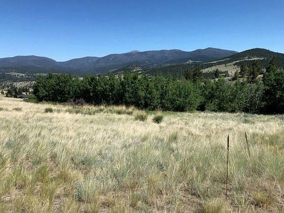 3rd image of 120 Meadowlark Trl